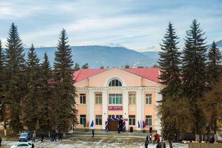 В Карачаево-Черкесии открыт после реконструкции районный Дом культуры в ст. Преградная В Карачаево-Черкесии открыт после реконструкции районный Дом культуры в ст. Преградная Хорошие, добрые, новости, россия, фоторепортаж