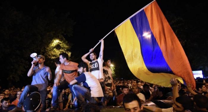 В Армении из-за спины Пашиняна показались настоящие заказчики переворота
