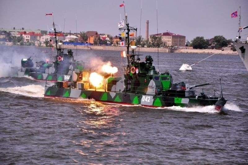 Паника укрохунты: русские блокировали Бердянск со стороны Азовского моря!