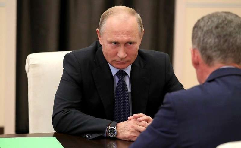Рабочая встреча с Олегом Кожемяко. Президент подписал Указ о назначении О.Кожемяко исполняющим обязанности губернатора Приморского края.