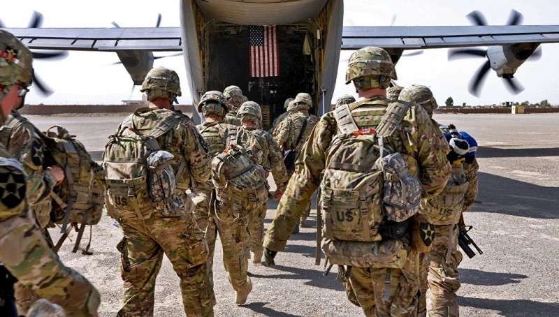 Дональд Трамп отправит пять тысяч военных на границу с Мексикой