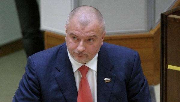 Сенатор Клишас, который хочет сажать “за неуважение к государству” – живет не в Воронеже