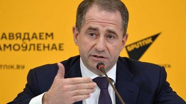 Посол России в Белоруссии Михаил Бабич на пресс-конференции в Минске Посол России в Белоруссии Михаил Бабич на пресс-конференции в Минске