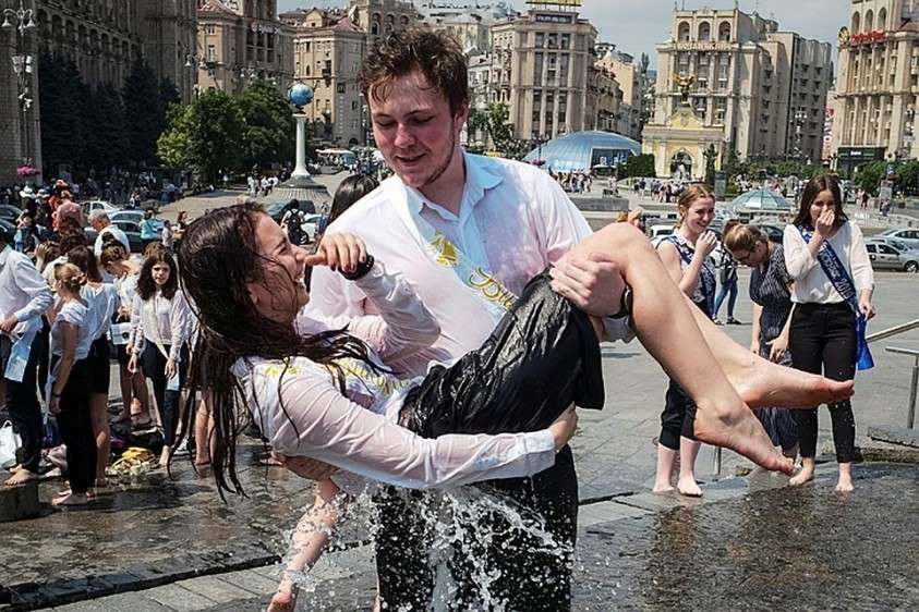 Многие здесь дали уже название этому периоду – «Оттепель»