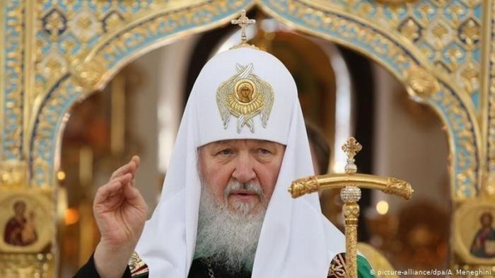 Жадность главпопа Кирилла ведёт к кризису официальной религии в России