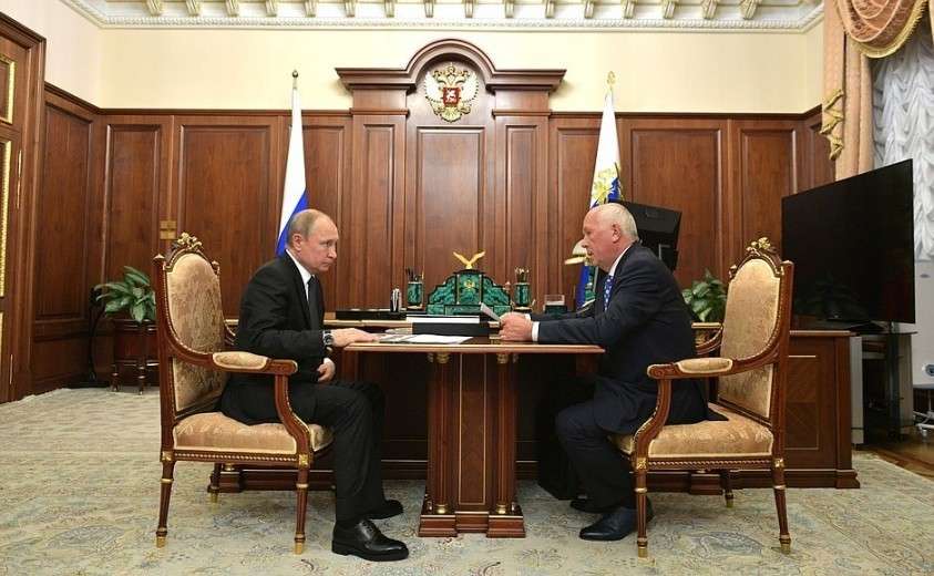 С генеральным директором государственной корпорации «Ростех» Сергеем Чемезовым.