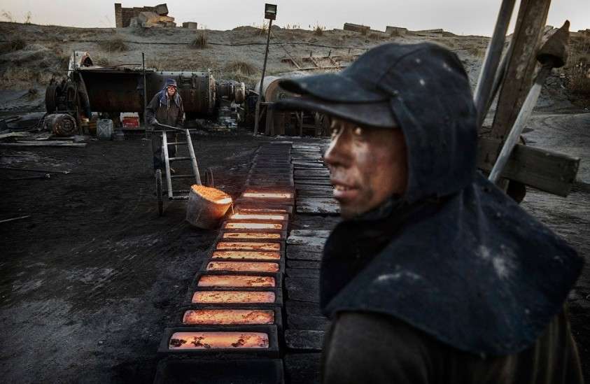 Подпольные сталелитейные заводы в Китае – это настоящий ад