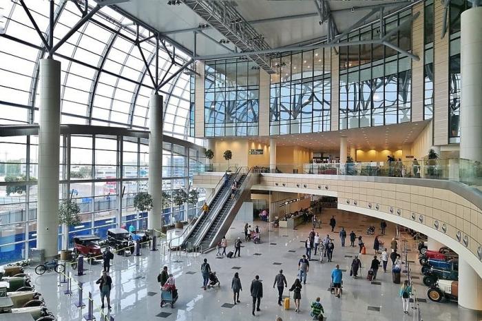 Аэропорт «Домодедово» открыл новый атриум в зоне внутренних воздушных линий