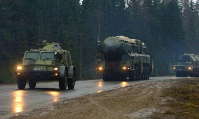 Две ракетные армии РВСН проводят учения Две ракетные армии РВСН проводят учения