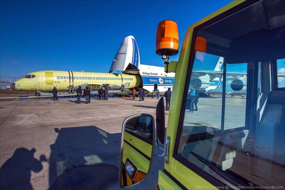 Sukhoi Superjet 100 увеличенной дальности доставлен в ЦАГИ для ресурсных испытаний Sukhoi Superjet 100 увеличенной дальности доставлен в ЦАГИ для ресурсных испытаний
