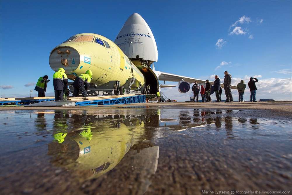Sukhoi Superjet 100 увеличенной дальности доставлен в ЦАГИ для ресурсных испытаний Sukhoi Superjet 100 увеличенной дальности доставлен в ЦАГИ для ресурсных испытаний