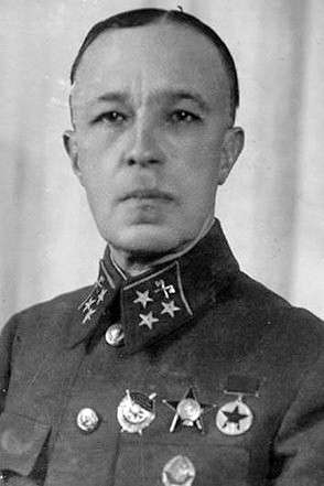 Дмитрий Карбышев – советский военачальник.
Стал символом несгибаемой воли и стойкости.