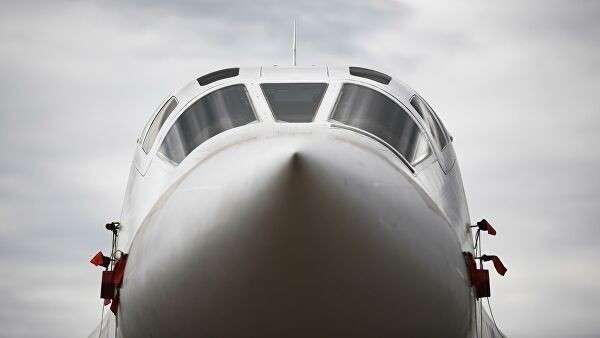 Стратегический бомбардировщик-ракетоносец Ту-160 Стратегический бомбардировщик-ракетоносец Ту-160