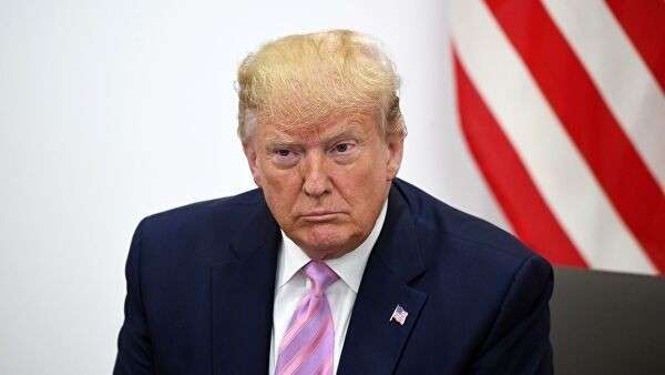 Президент США Дональд Трамп во время беседы с президентом РФ Владимиром Путиным на саммите Группы двадцати. 28 июня 2019 Президент США Дональд Трамп во время беседы с президентом РФ Владимиром Путиным на саммите Группы двадцати. 28 июня 2019