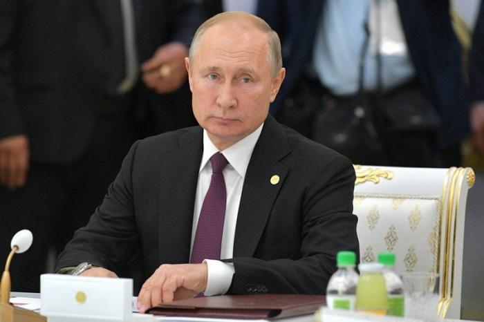 Двадцатилетняя путинская Россия сильнее, чем когда либо – констатирует Bloomberg