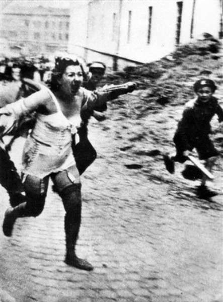Бандеровская милиция и львовские погромы 1941 г. (18+) Бандеровская милиция и львовские погромы 1941 г. (18+)