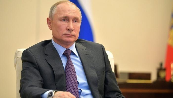 Владимир Путин заявил о необходимости сократить добычу нефти вместе с ОПЕК+ и США