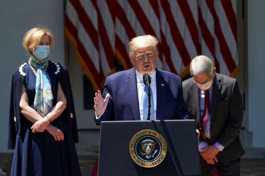 Борьба кланов США: как Обама активизировал критику в адрес Трампа
