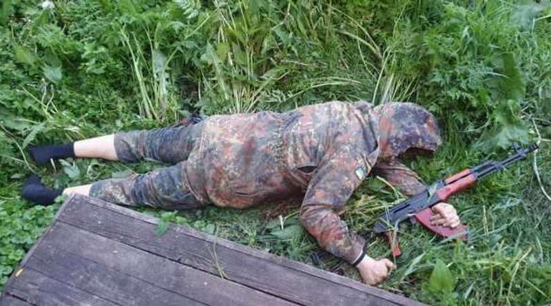 Бойня на Житомирщине: местный житель расстрелял семерых вооружённых рэкетиров-«атошников»
