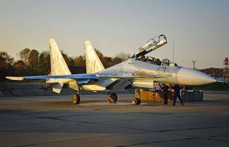 Истребитель Су-30М2