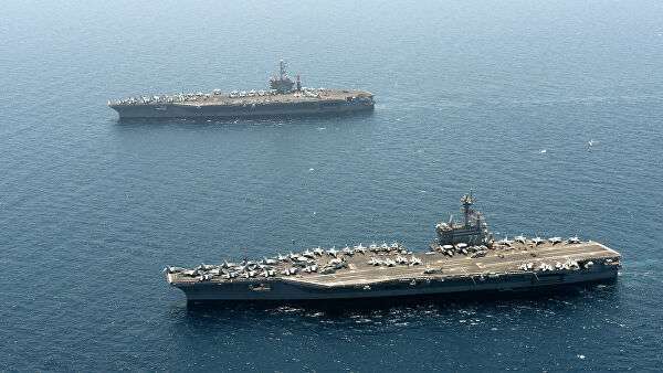 Авианосцы ВМС США USS Harry S. Truman и USS George H. W. Bush Авианосцы ВМС США USS Harry S. Truman и USS George H. W. Bush