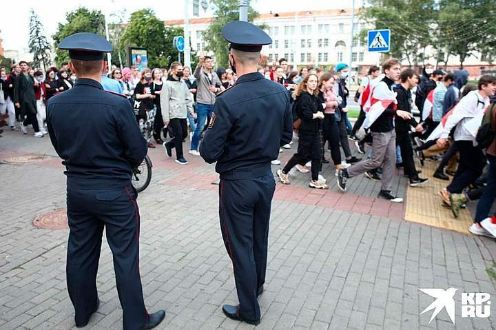1 сентября, в «День знаний» прогрессивная молодежь должна была подать петицию в Министерство образования.