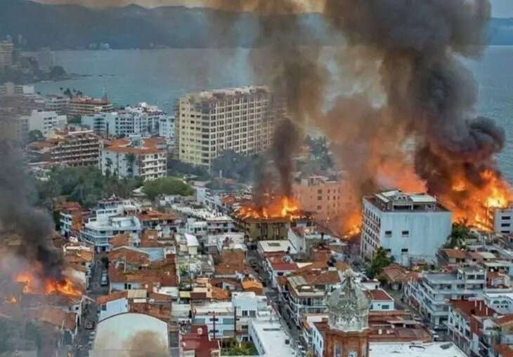 Мексика напала на Мексику по приказу США