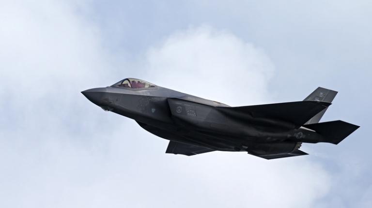 На фото: истребитель F-35 Lightning II.