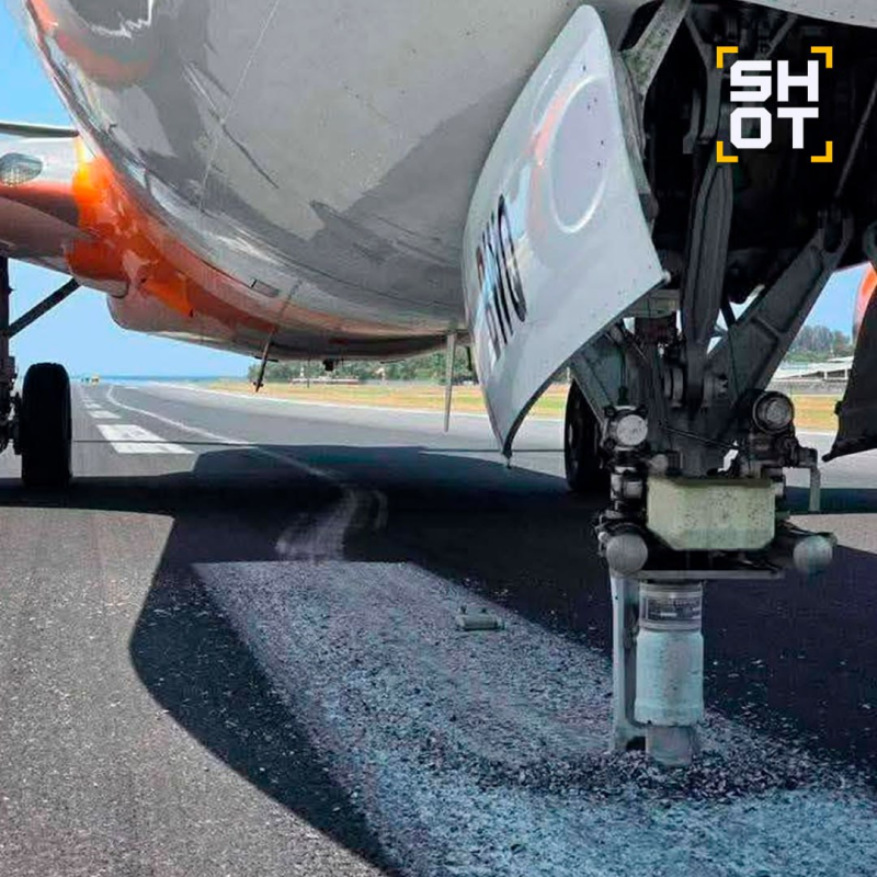Boeing 737-8 MAX ������ ����� � ����������� �������� �������