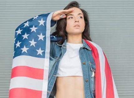 ЛГБТ-эпидемия в США: каждая третья женщина практикует лесбиянство
