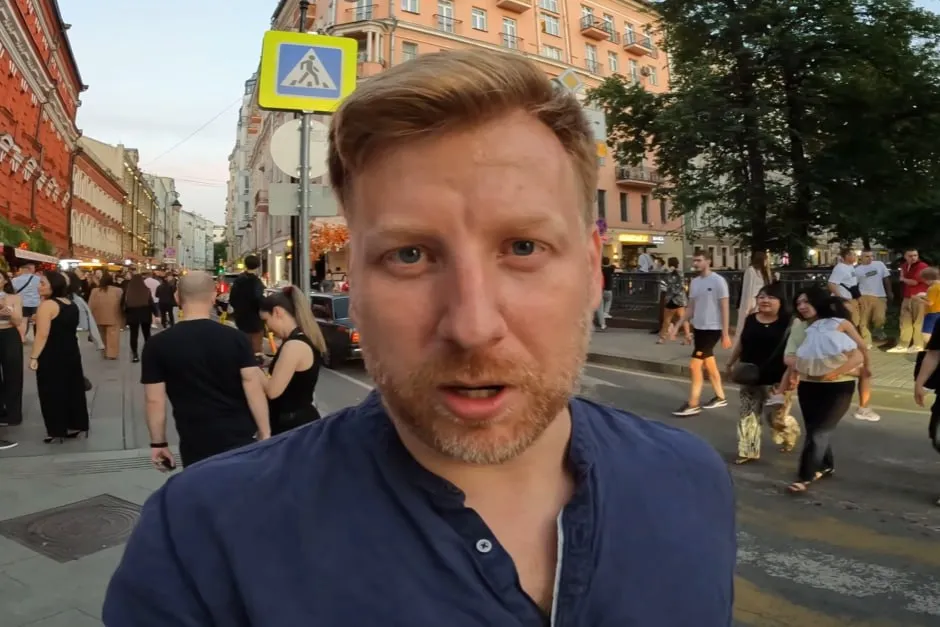 Поляк показал полякам Россию: дипломат сбежал из «европейского рая» в «российский ад» и влюбился