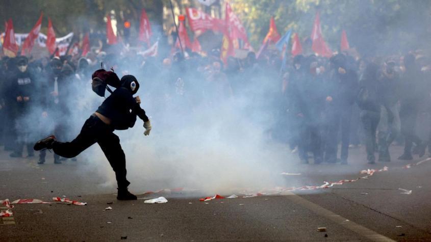 Топорнин: протесты во Франции будут нарастать
